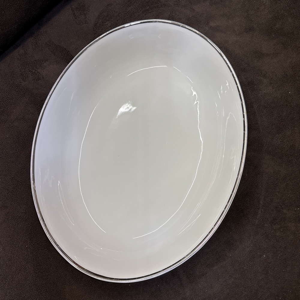 Harmony House Moderne 3545 White Silver Rim Porcelain China Serving Bowl 10x8x2"